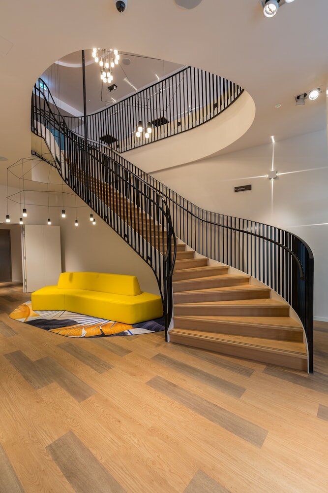 Фото Hampton by Hilton Antwerp Central Station