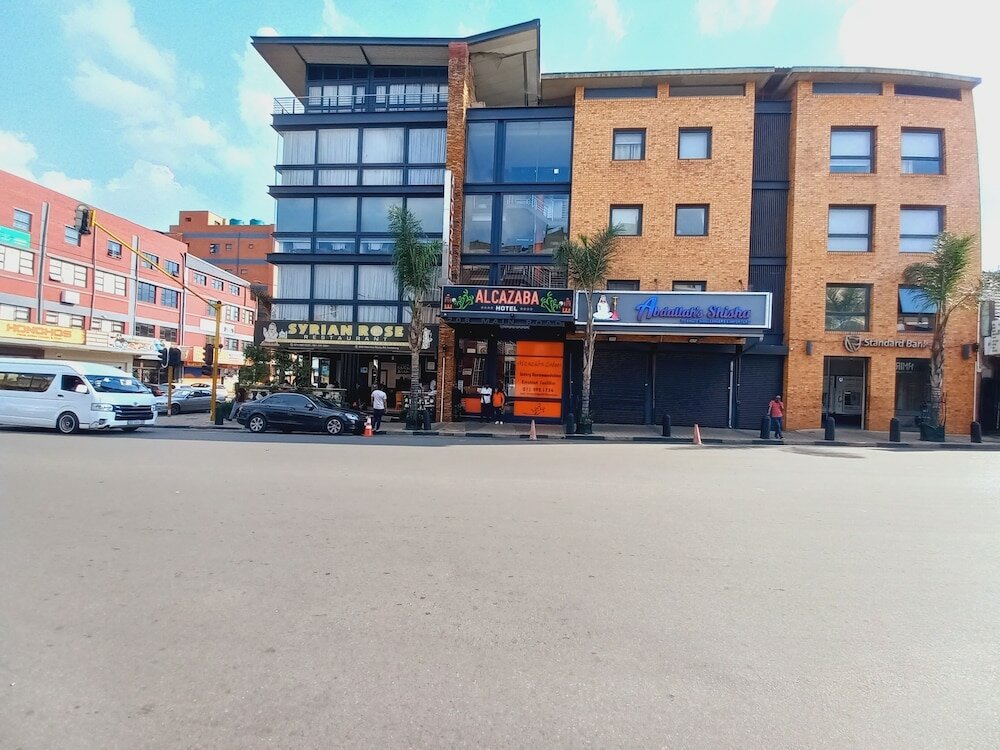 Фото Alcazaba Lodges