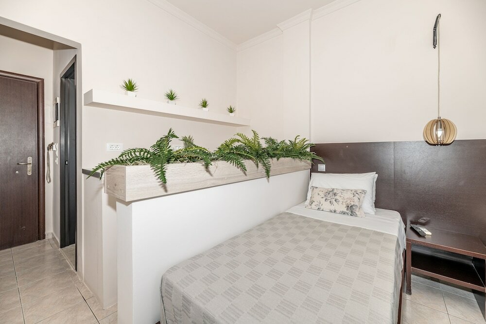 Фото Mouria Studios & Apartments