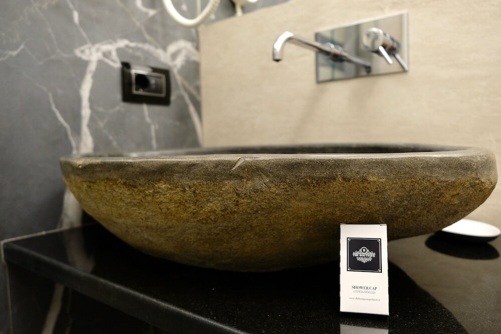 Фото The Boutique Napoli Suite