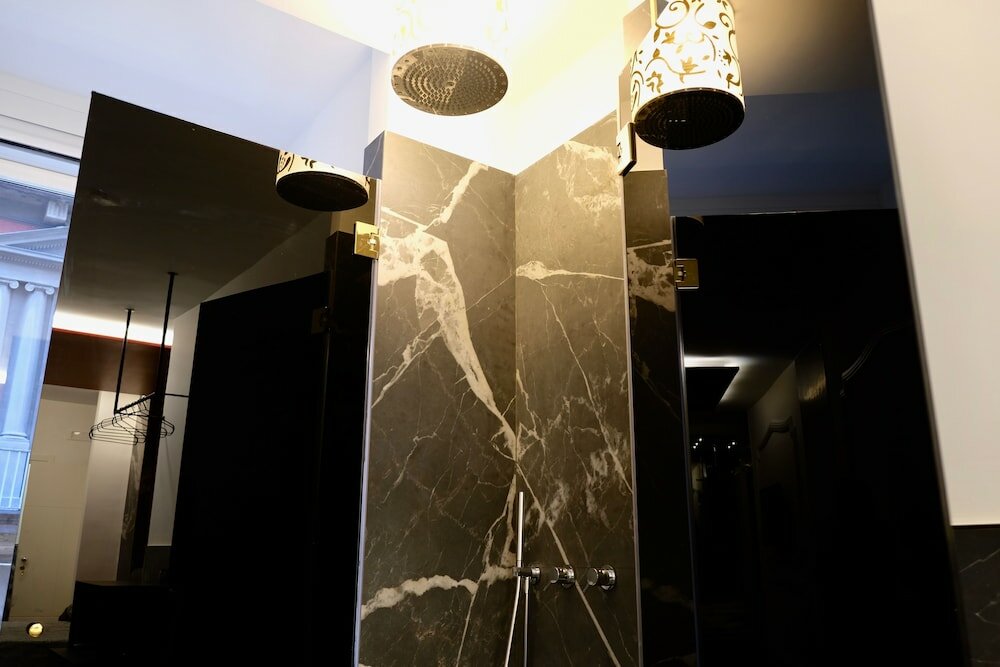 Фото The Boutique Napoli Suite
