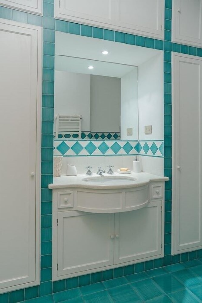 Фото Casa all'ex Fabbrica di Pomodoro