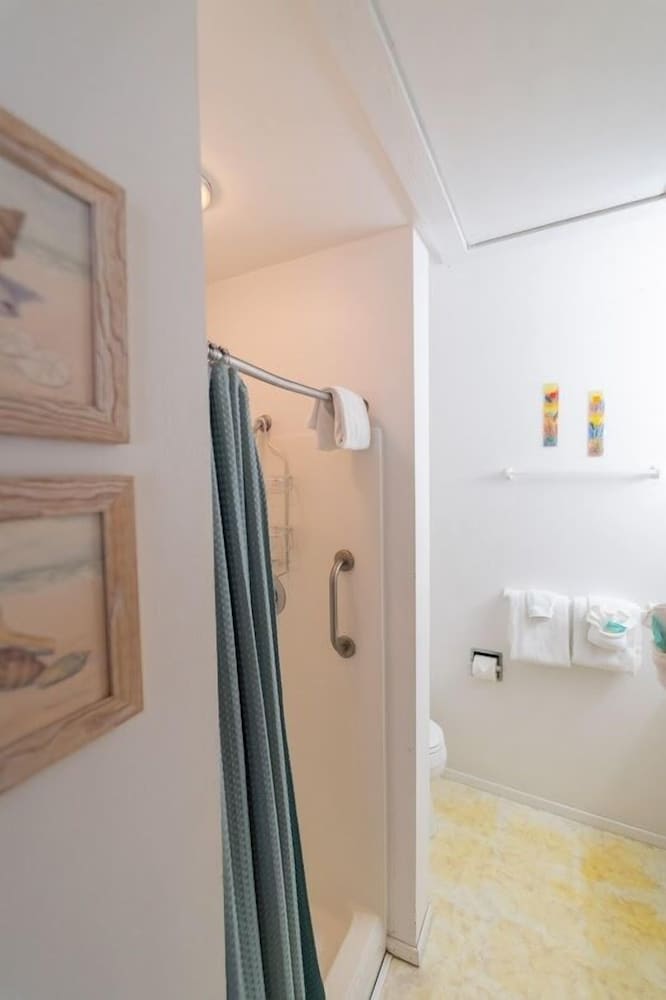 Фото Turtle Bay Hale Lilly nuc 90-tvu-0350 2 Bedroom Condo by RedAwning