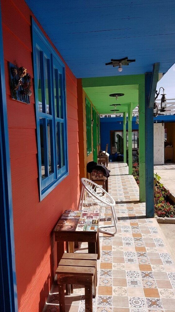 Фото Flowersandrocks Villa