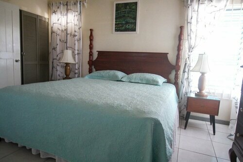 Гостиница Yellow Canary Beach Villa в Трелони