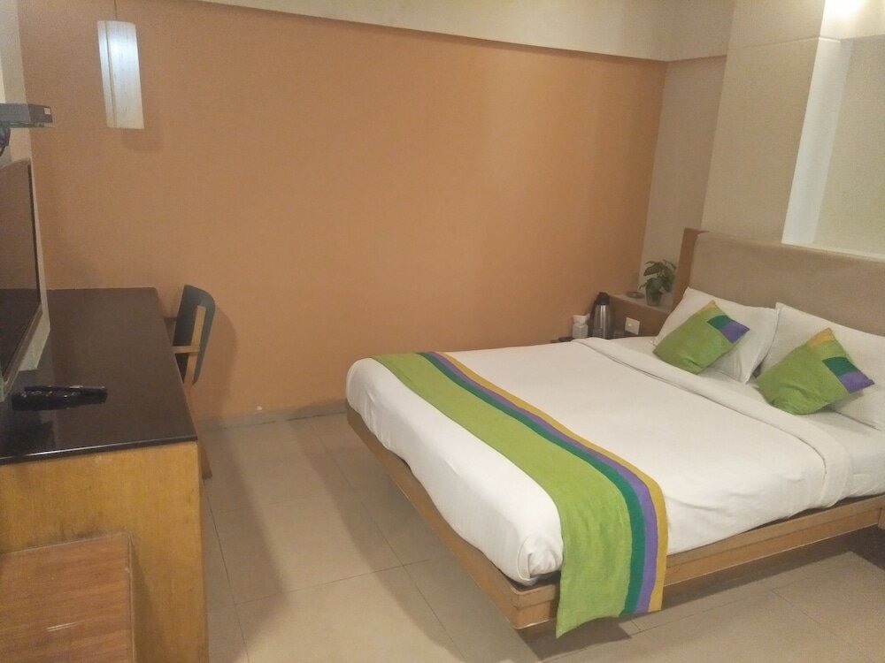 Фото Hotel Basera