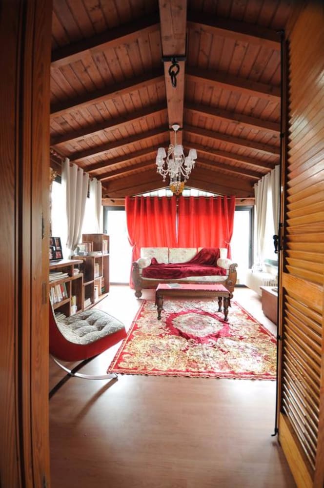 Фото Villa Marisa bed breakfast and books