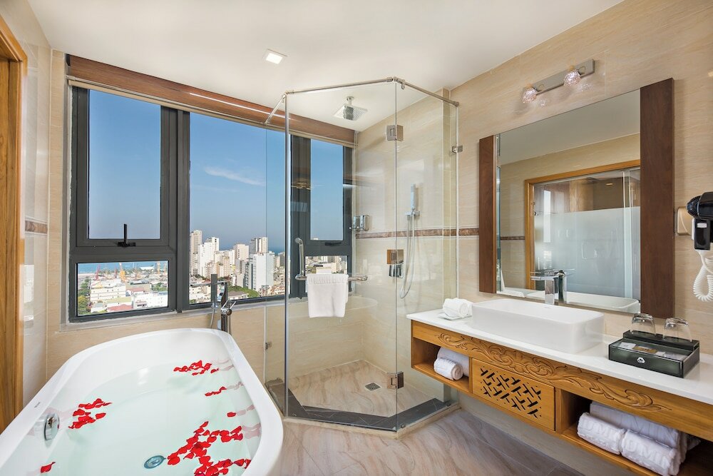 Фото Nhu Minh Plaza Danang Hotel