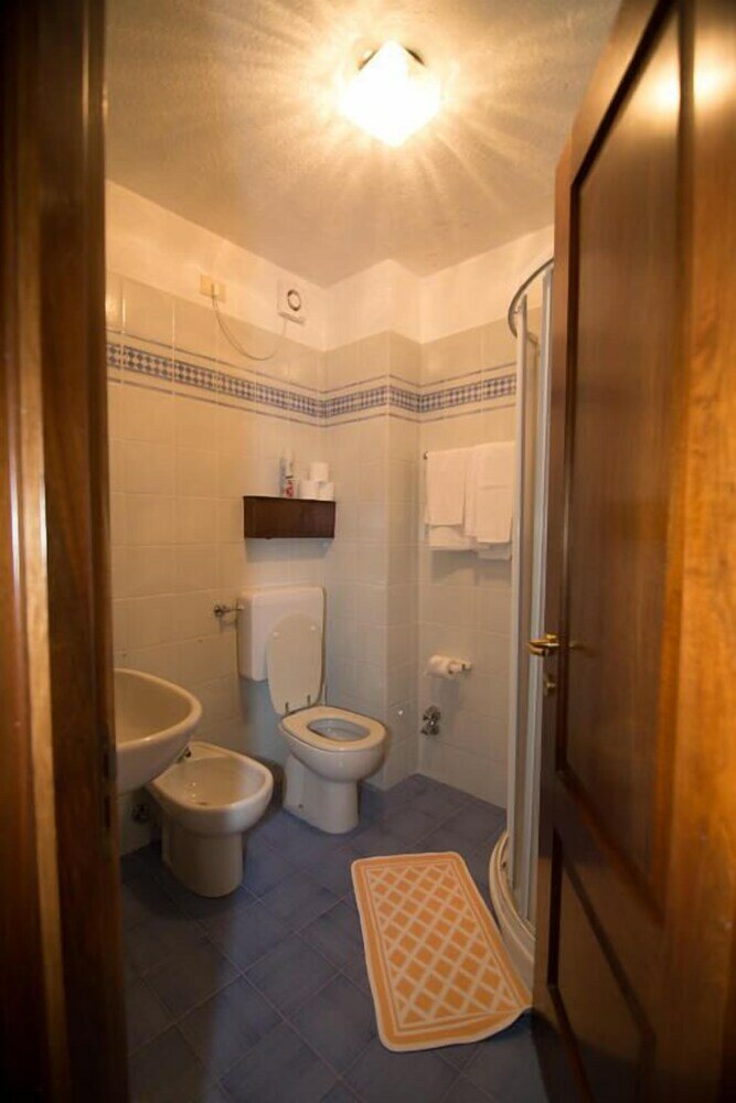 Фото Hotel Edelweiss