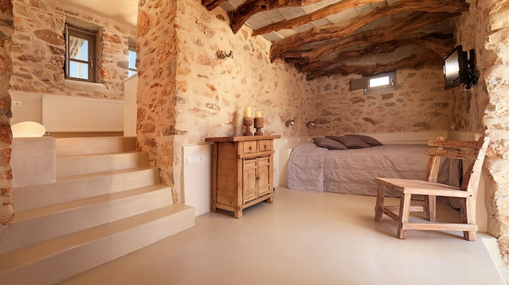 Фото Themonies Luxury Suites