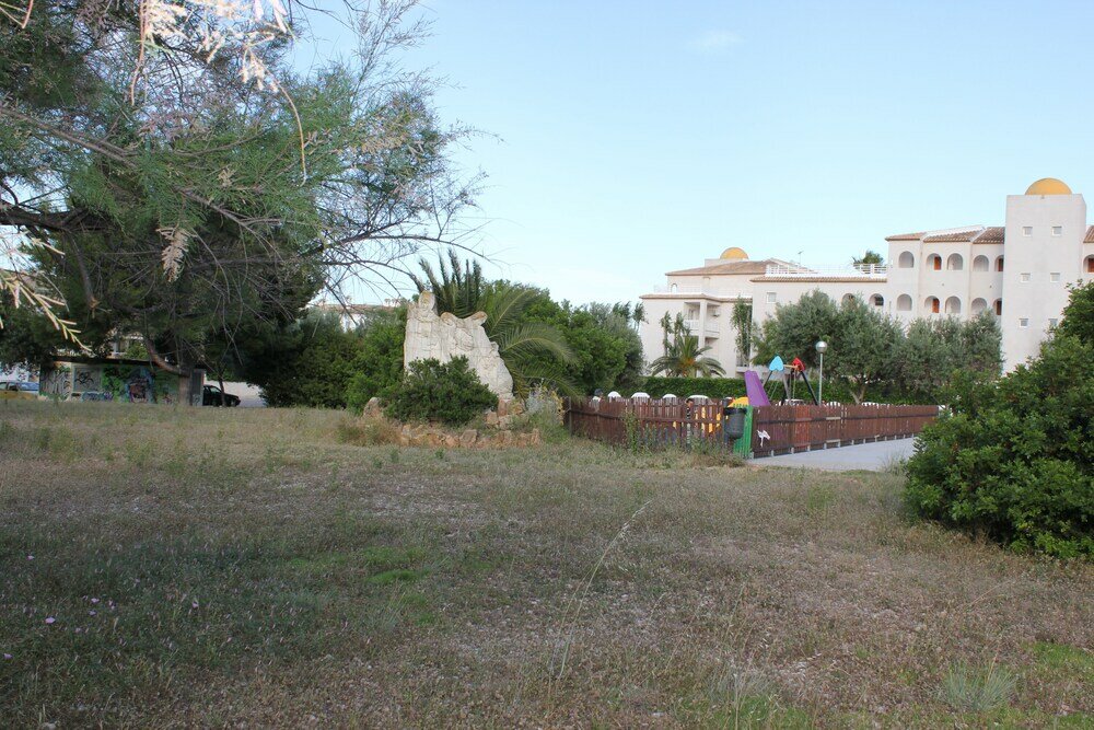 Фото 150 Tropicana Park