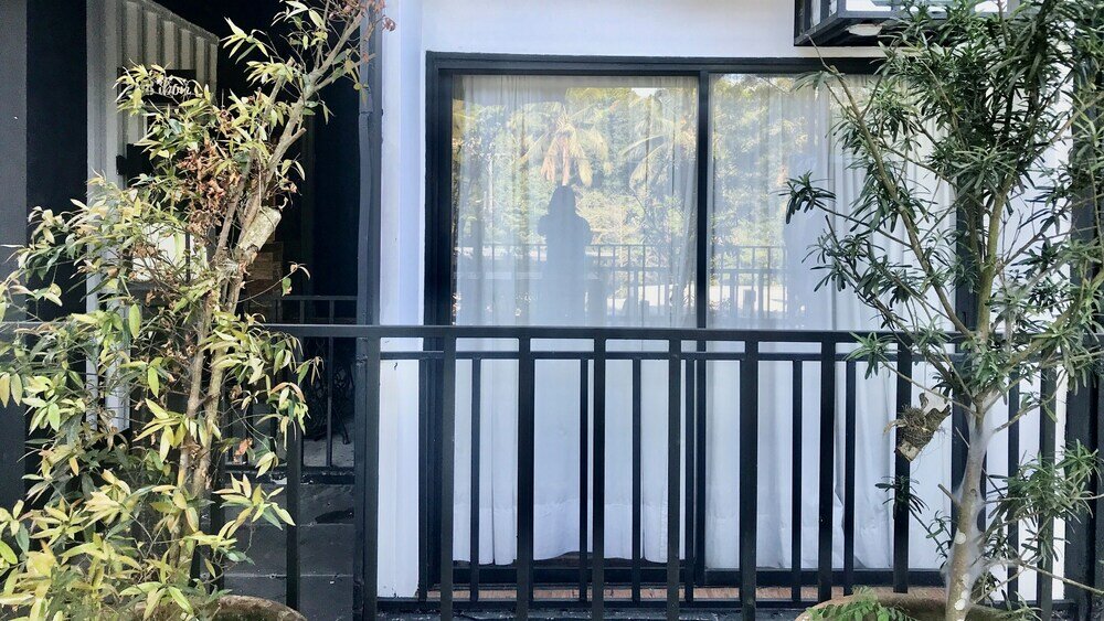 Фото Containers by Eco Hotel Tagaytay