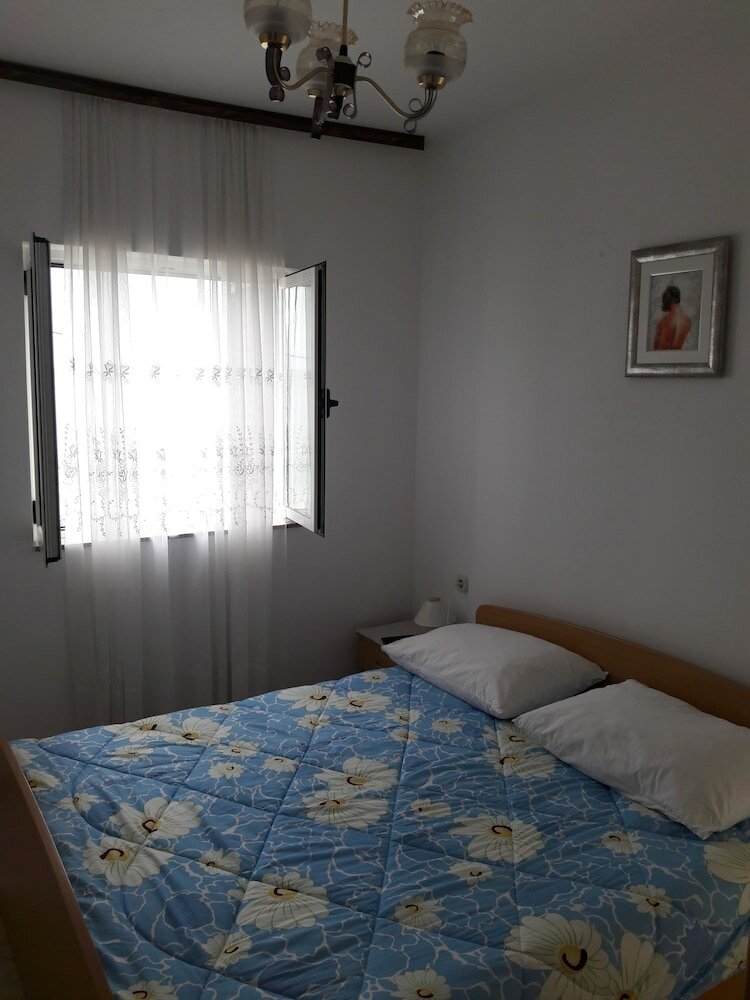 Фото Apartments Metajna X