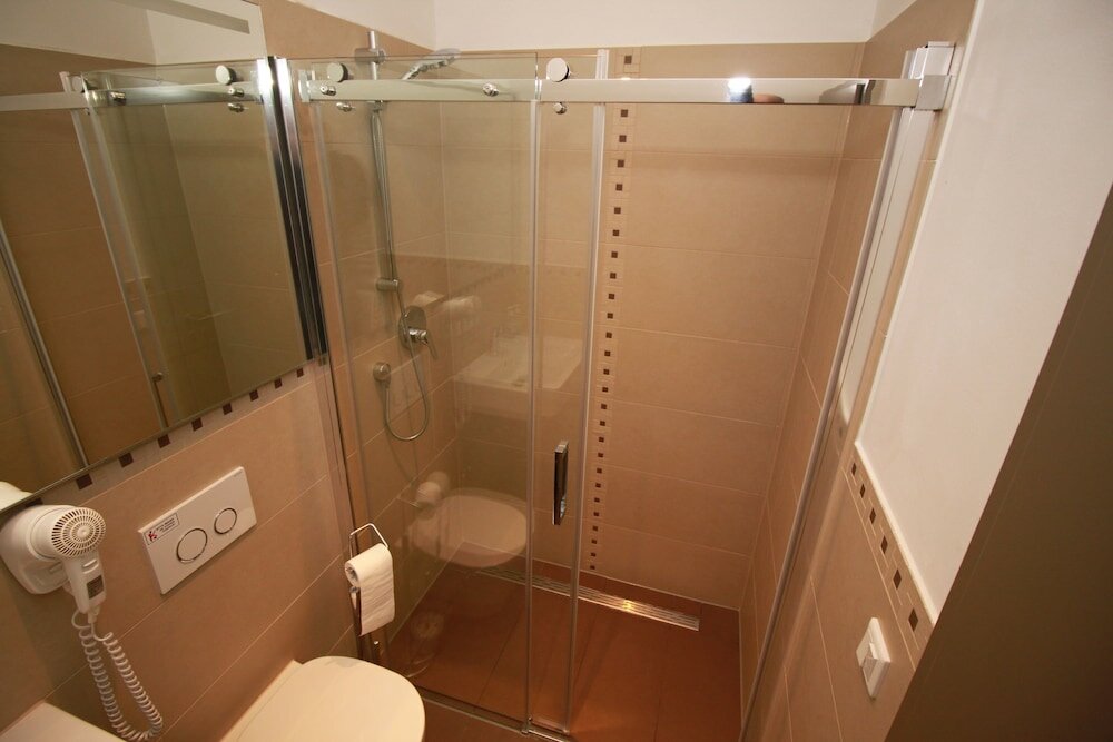 Фото Slamba Hostel Augsburg