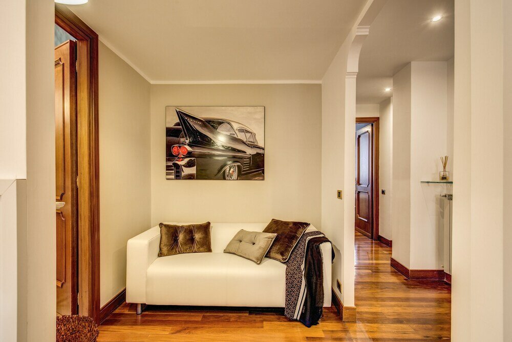 Фото Spanish Steps Miracle Suite