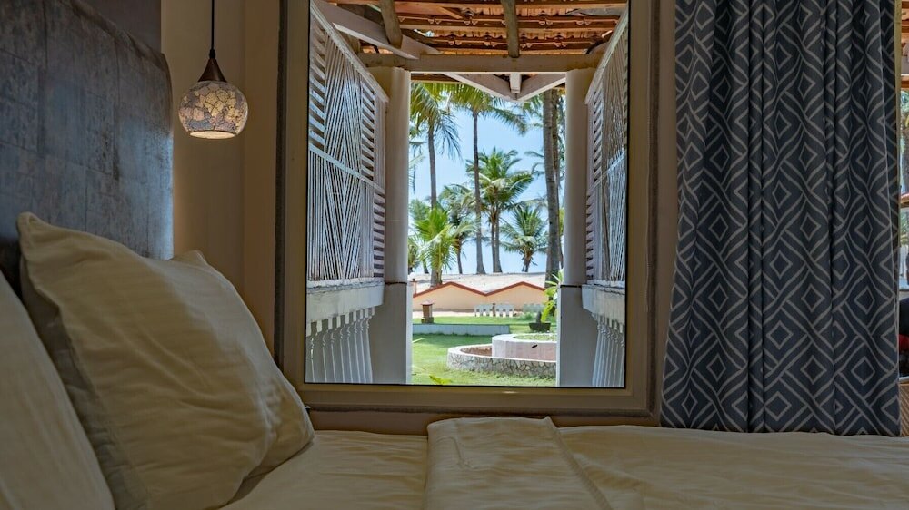 Фото C'Roque Beach Resort