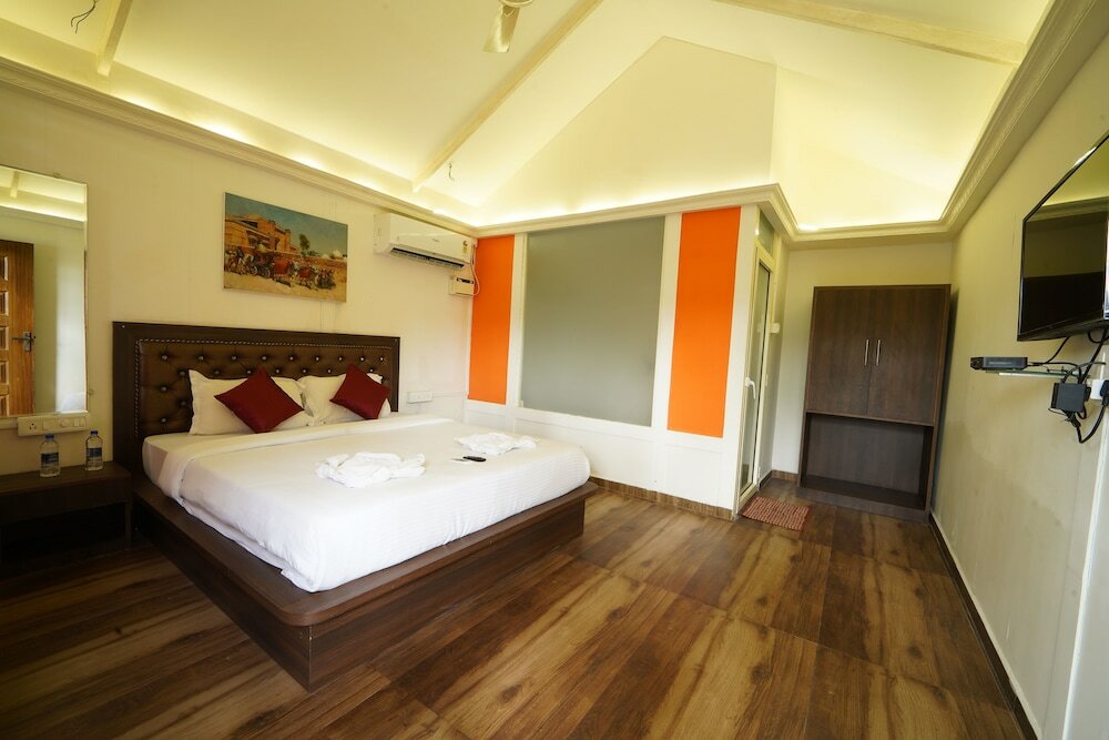 Фото Sunset & Waves Resort