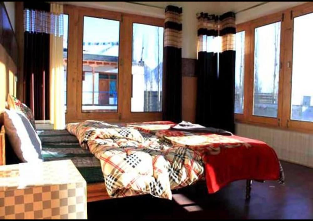 Фото Hotel Dolma Residency