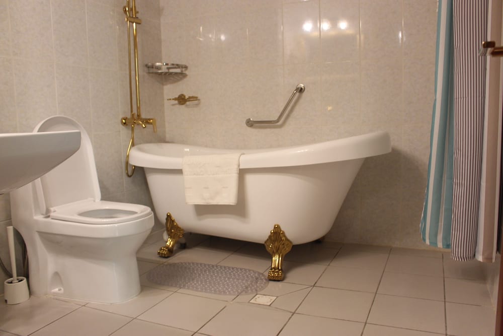 Фото Adamaoua Grand Hotel