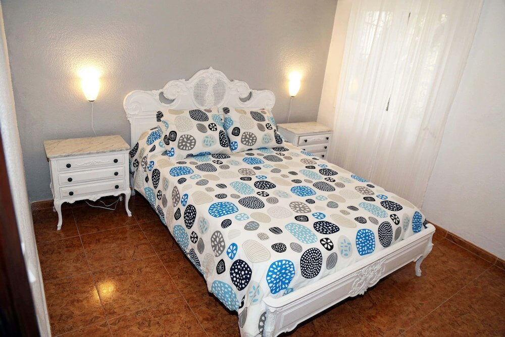 Фото Villa Ana Apartments