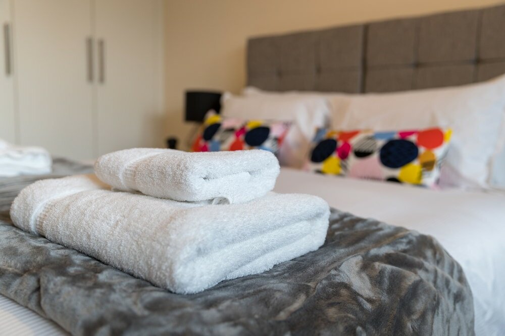 Фото London Heathrow Serviced Apartments