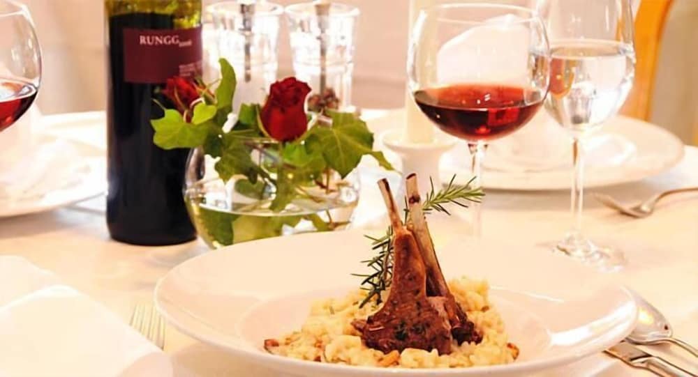 Фото Hotel Mair am Turm