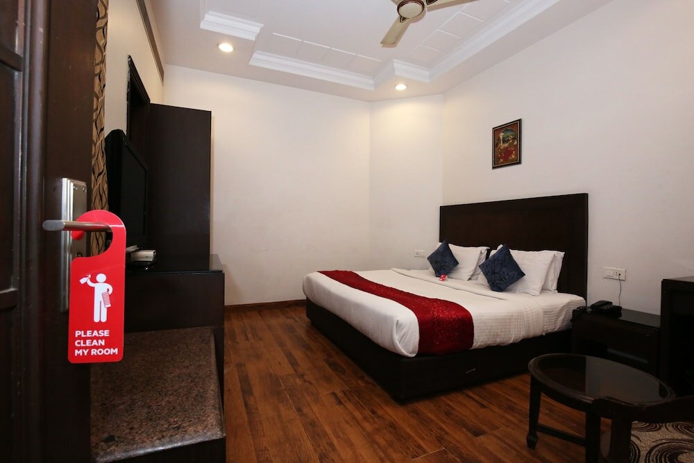 Фото Oyo Flagship 113 Golden Temple Road