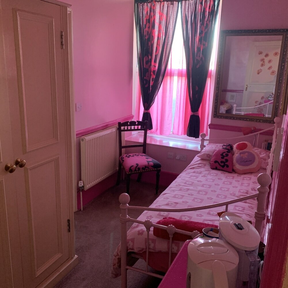 Фото The Little Tree Boutique B&b