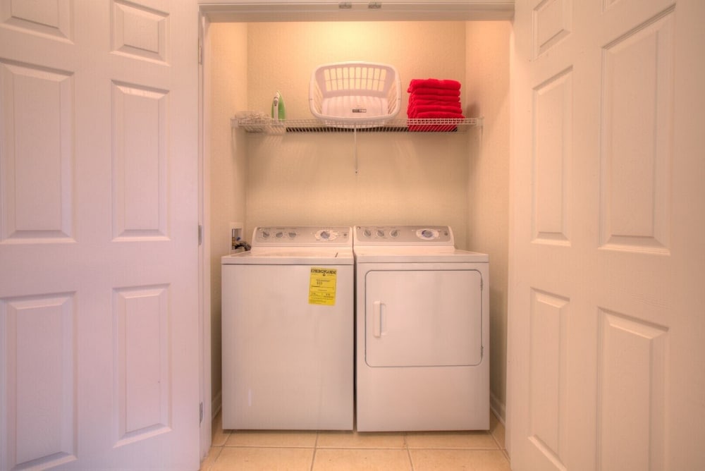 Фото Spacious Vista Cay Condo, Close to Conv. Center