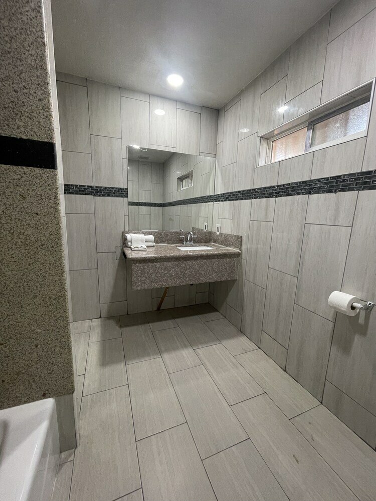 Фото Economy Inn