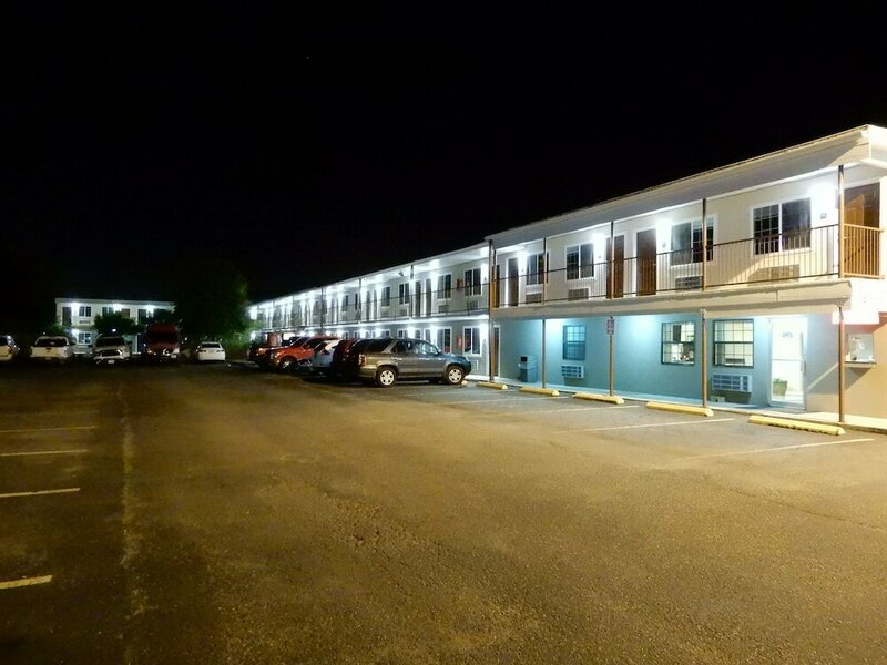 Гостиница Fiesta Inn McAllen в Мак-Аллене