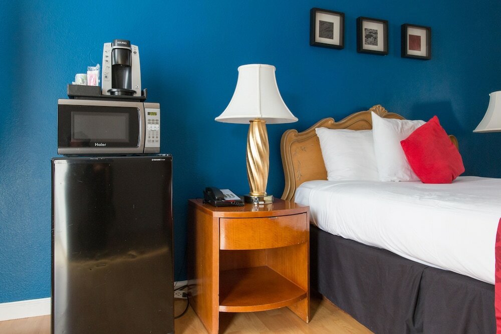 Фото Alpine Inn And Suites