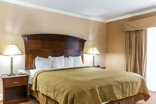 Гостиница Quality Inn near Hearst Castle в Сан-Симеоне