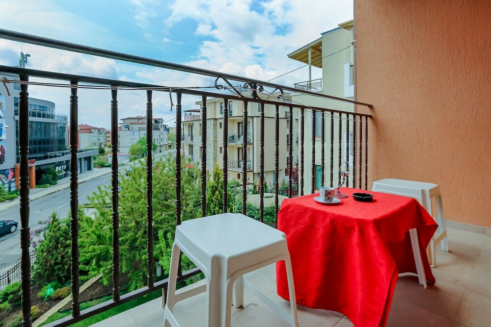 Фото Standard Double Room in Dafinka Guest House