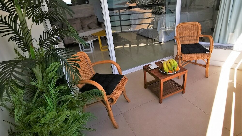 Фото Seaflats Iate Plaza Hotel