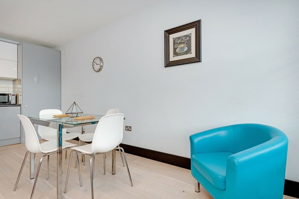 Фото Heinze Building by City Living London