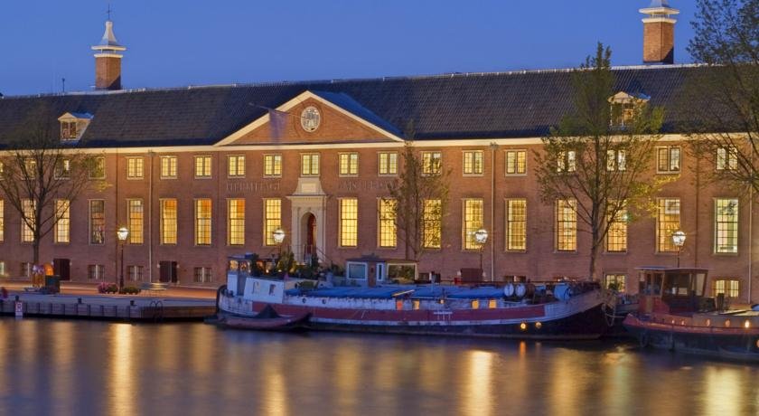 Фото The Townhouse Hotel