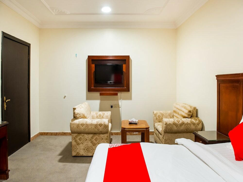 Фото Oyo 525 Rose Plaza1