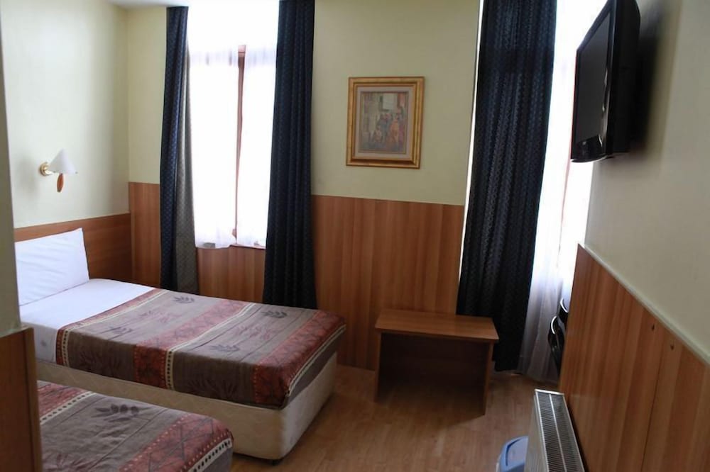 Фото отеля 3