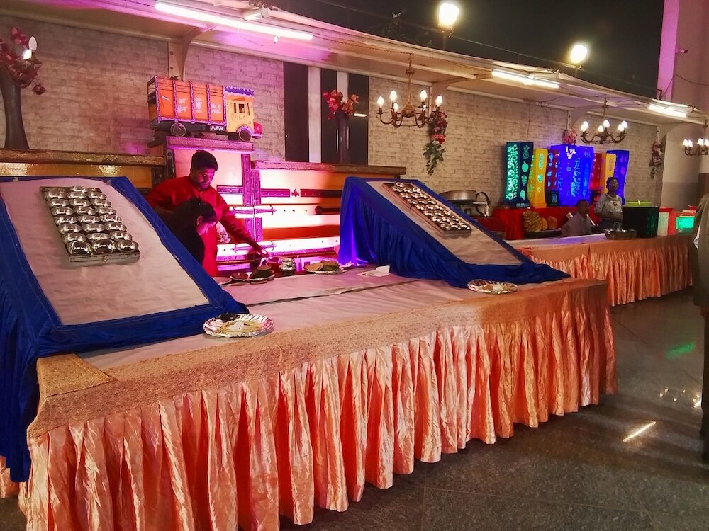 Фото Hotel Vibharaj Palace