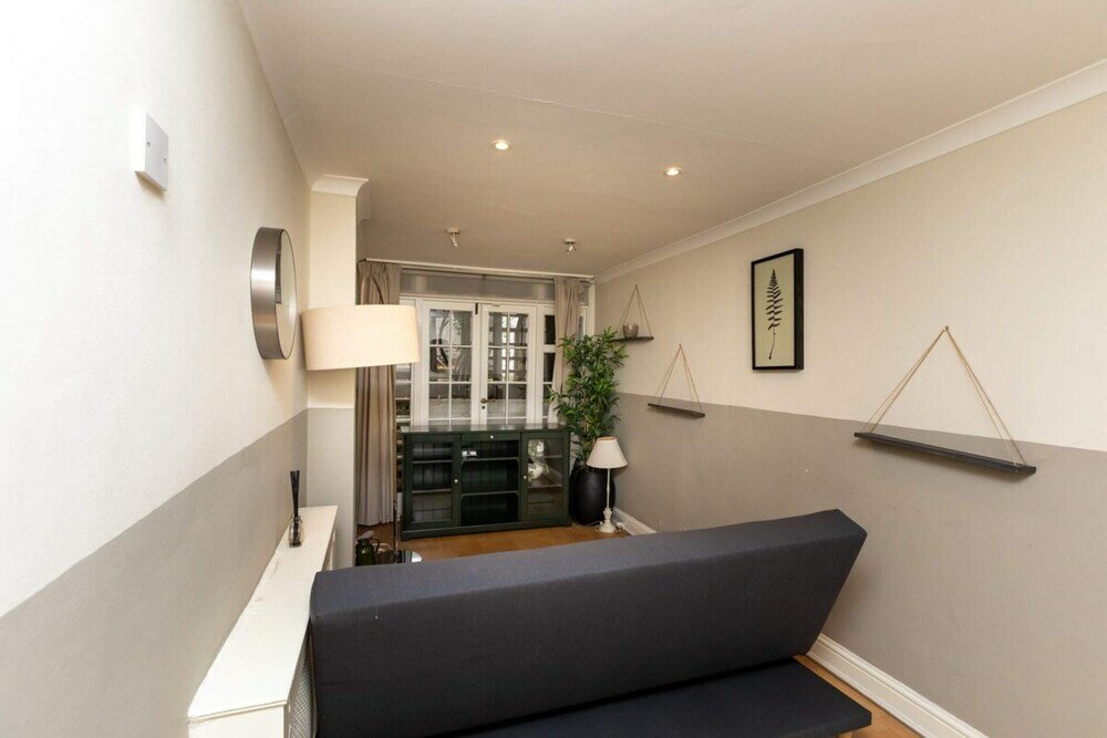 Фото Gorgeous 6bd House - 2 Mins From South Kensington!