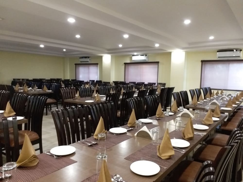 Фото The Sravasti Residency