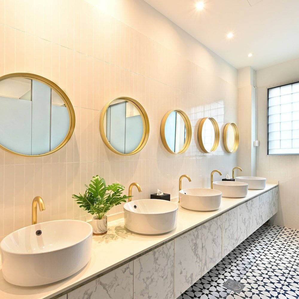 Фото Dream Chaser Boutique Capsule Hotel