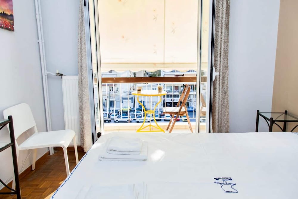 Фото Cozy apt in the center of Athens