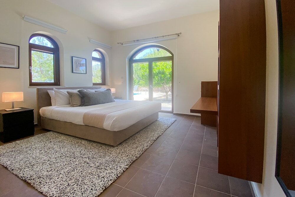 Фото Phaedrus Living Luxury Villa Kathikas