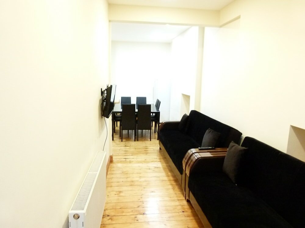 Фото Ss Property Hub - Family Apartment Kensington