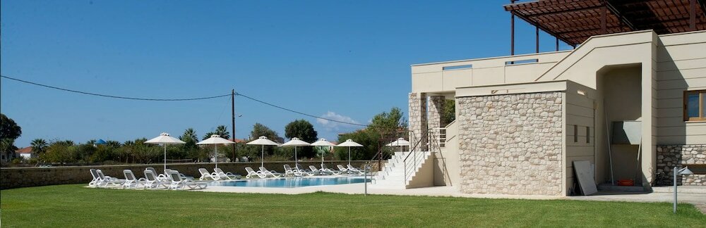 Фото Niriides Luxury Villas