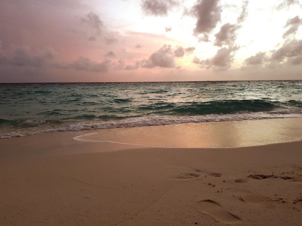 Фото Ocean Beach Inn - Maldives