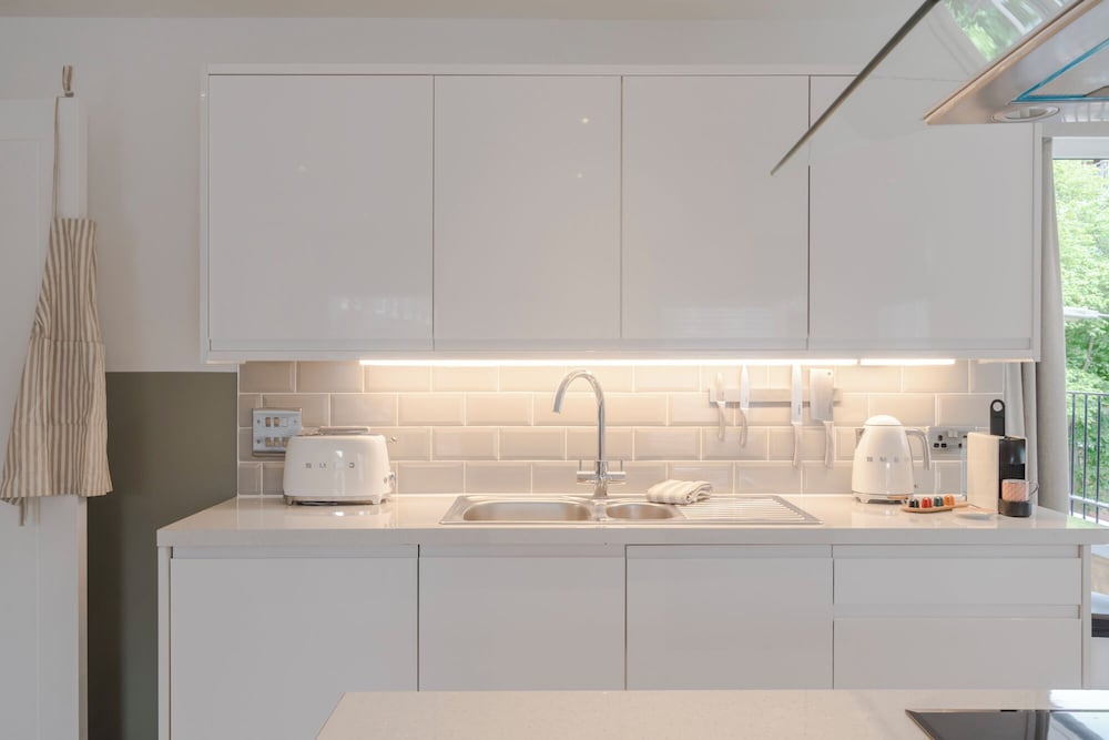 Фото Old Kent Road YourApartment