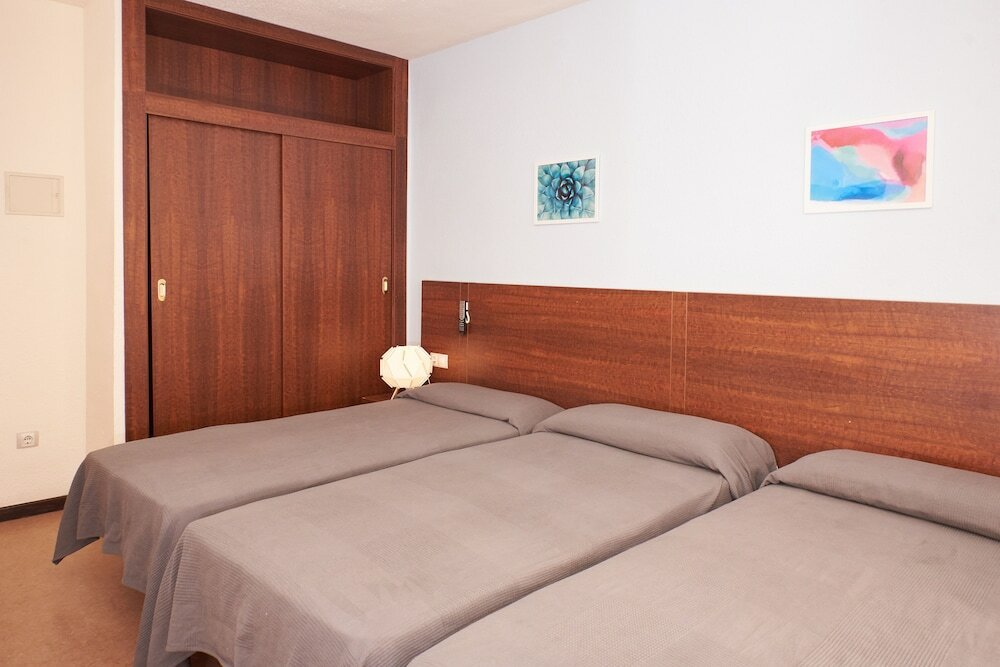 Фото Checkin Caribe Youth Hotel